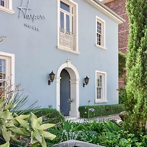 4* Hotel Harpers House